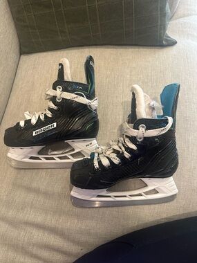 Bauer X-LP Kids Black Hockey Skates with Blue Accents